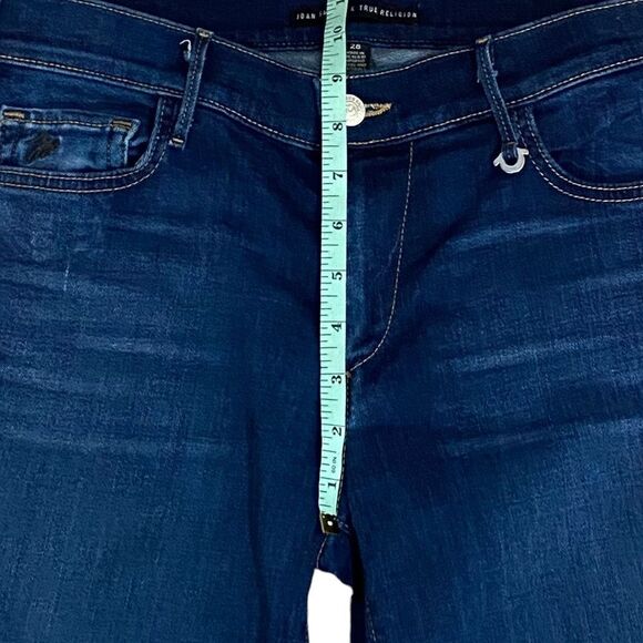 JOAN SMALLS X TRUE RELIGION - SIZE 28 - MID RISE, FLARE DARK WASH JEANS - B23 - Picture 10 of 14